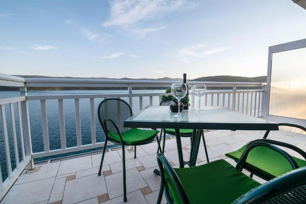 Apartments Villa Dom 内乌姆 外观 照片